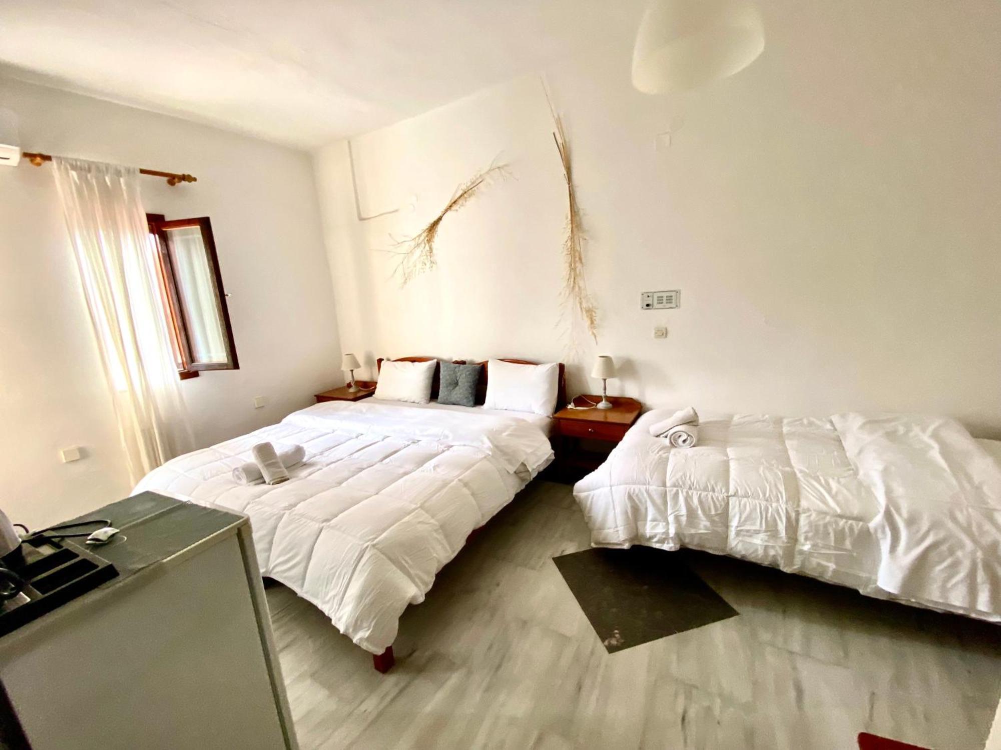 Costas Inn Spilion Luaran gambar