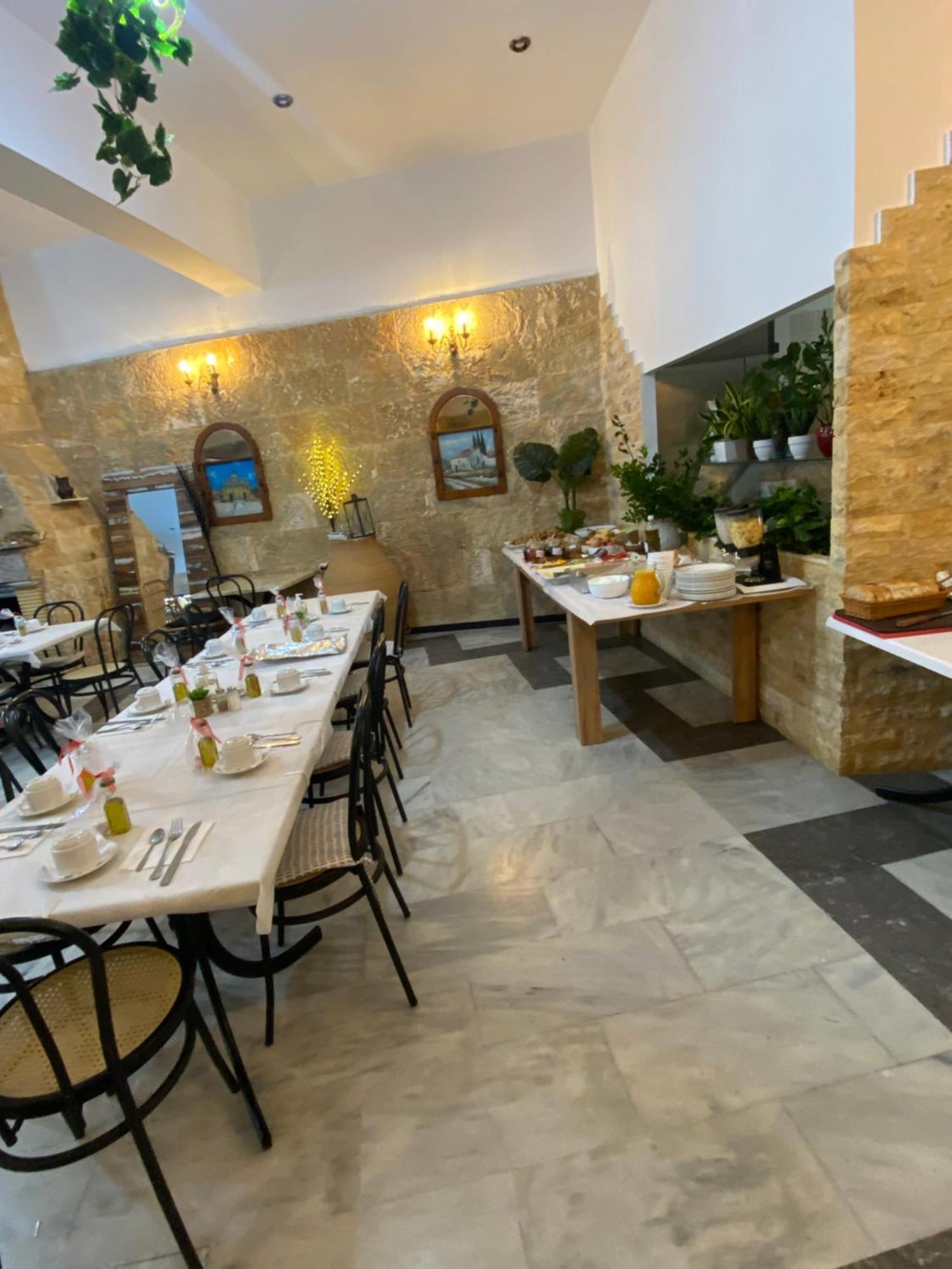 Costas Inn Spilion Luaran gambar