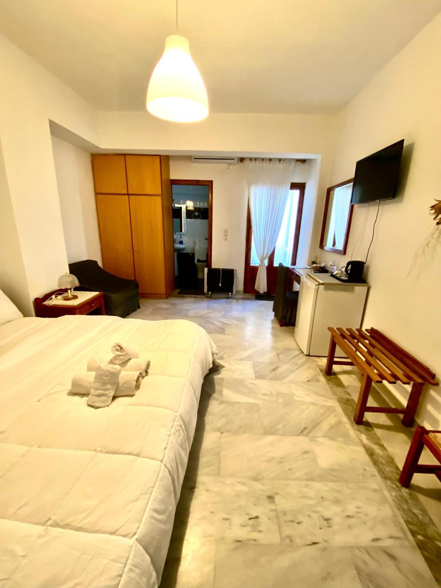 Costas Inn Spilion Luaran gambar